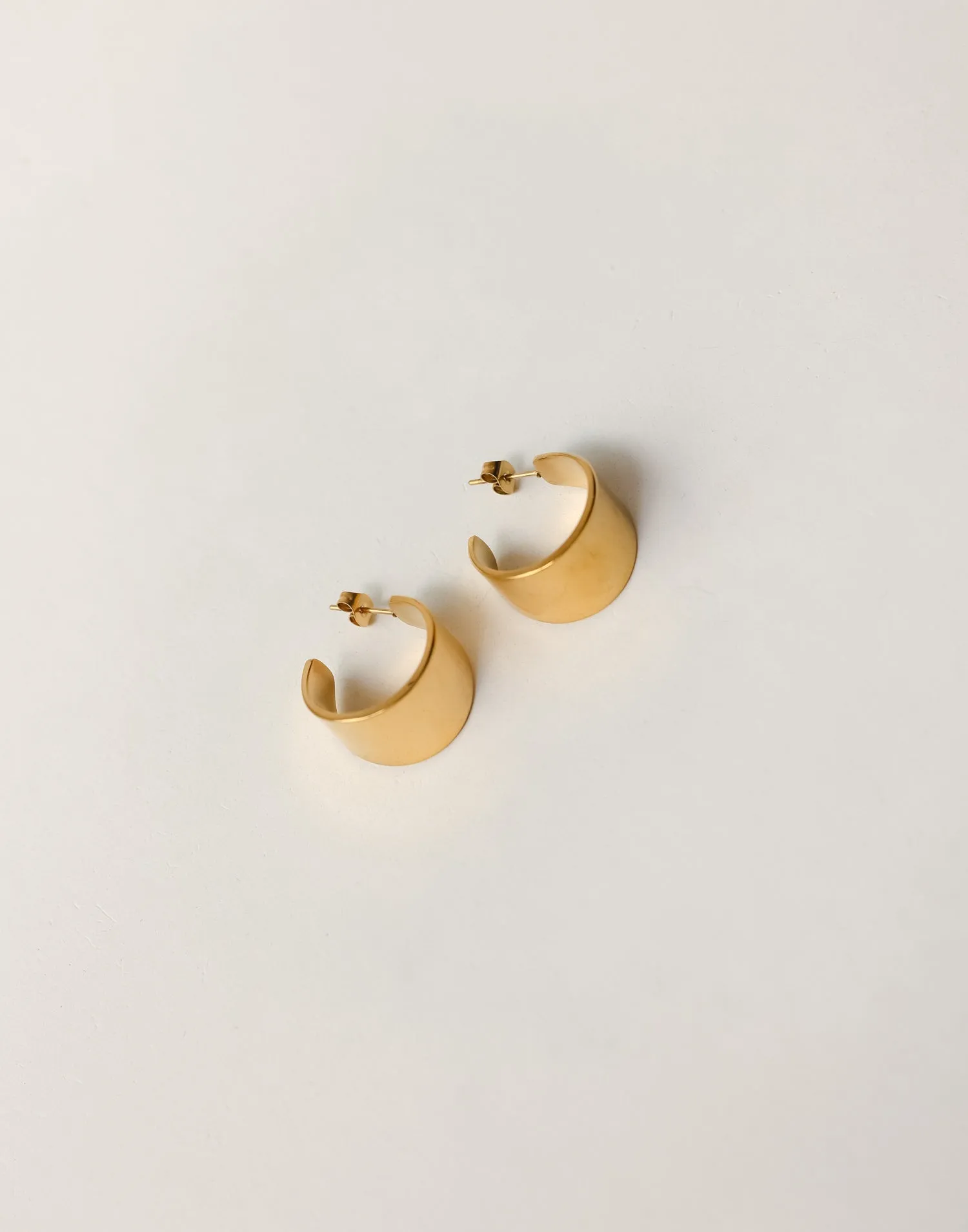 Anola Earrings (Gold)